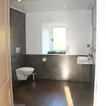 Bed & Breakfast La Cour D'enchère 3*