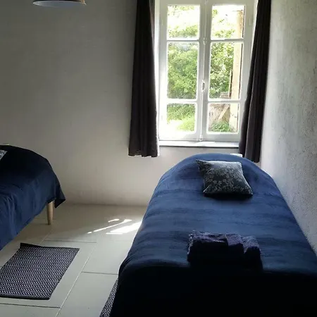 La Cour D'enchère Saint-Palais (Allier)