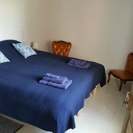 Bed & Breakfast La Cour D'enchère 3*