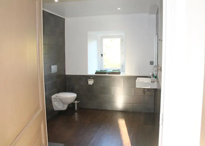 Bed & Breakfast La Cour D'enchere 3*