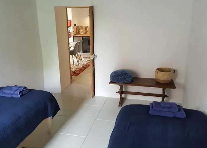 La Cour D'enchere Saint-Palais (Allier)